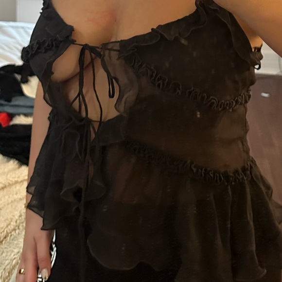 Zara Ruffle Tie Blouse - Picture 1 of 3